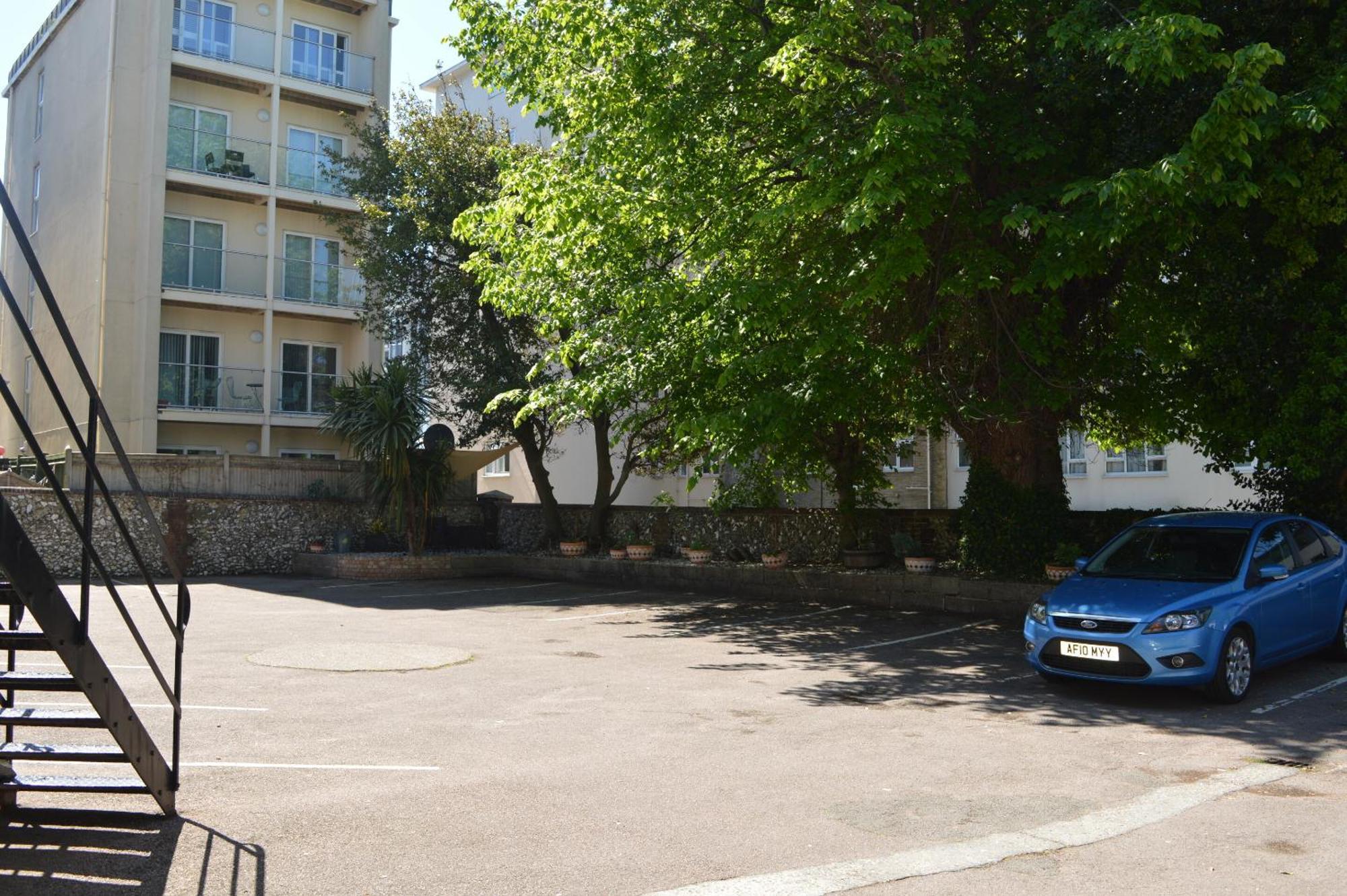The Sheldon B&B - Free Private Parking Істборн Екстер'єр фото