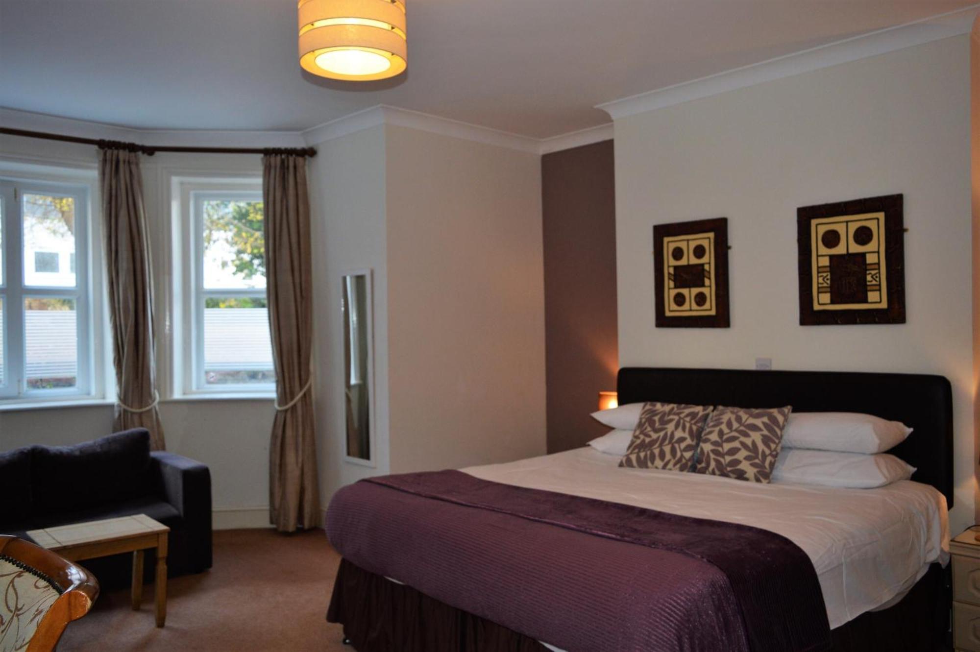 The Sheldon B&B - Free Private Parking Істборн Екстер'єр фото