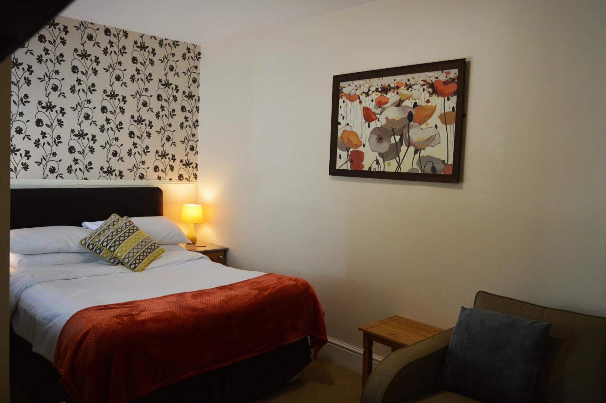 The Sheldon B&B - Free Private Parking Істборн Екстер'єр фото