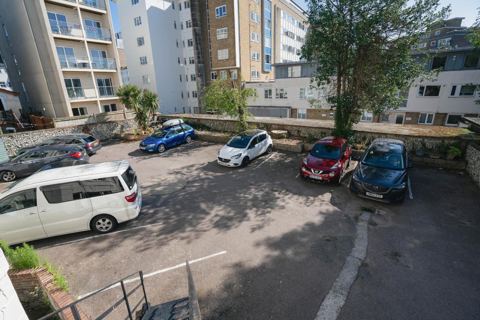 The Sheldon B&B - Free Private Parking Істборн Екстер'єр фото